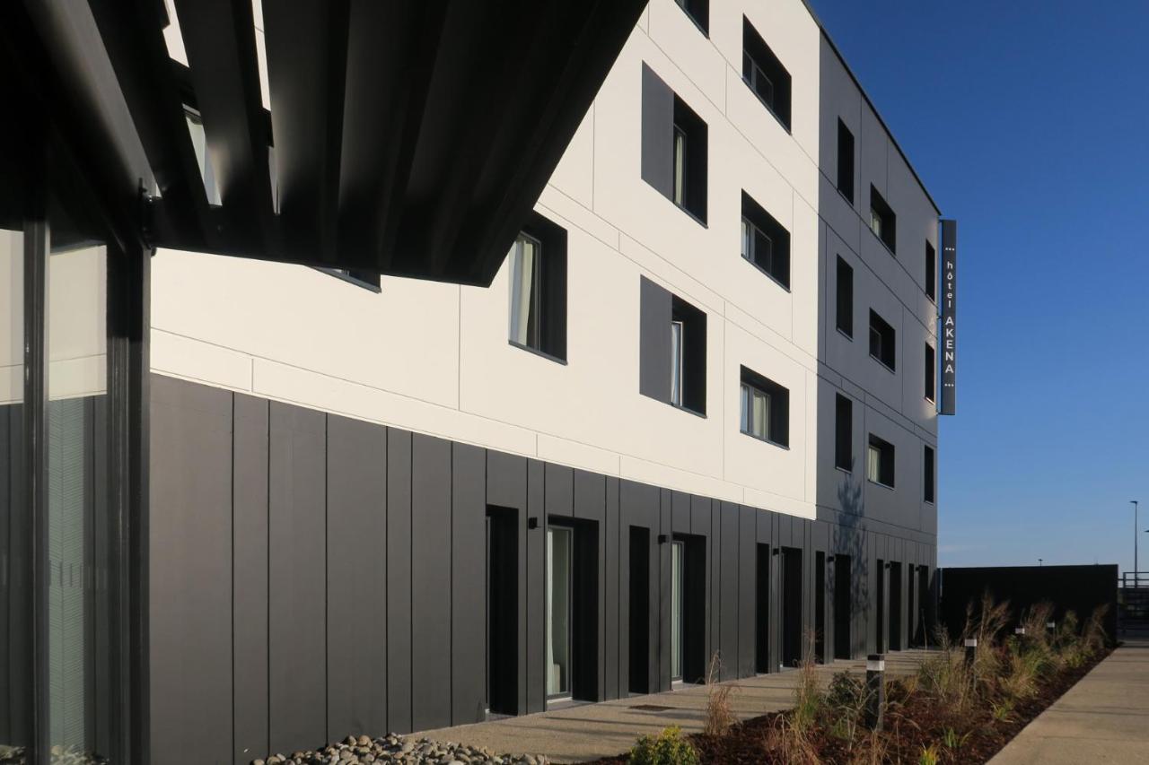 Hotel Akena Troyes - La Chapelle St-Luc Les Noes-pres-Troyes Exterior photo